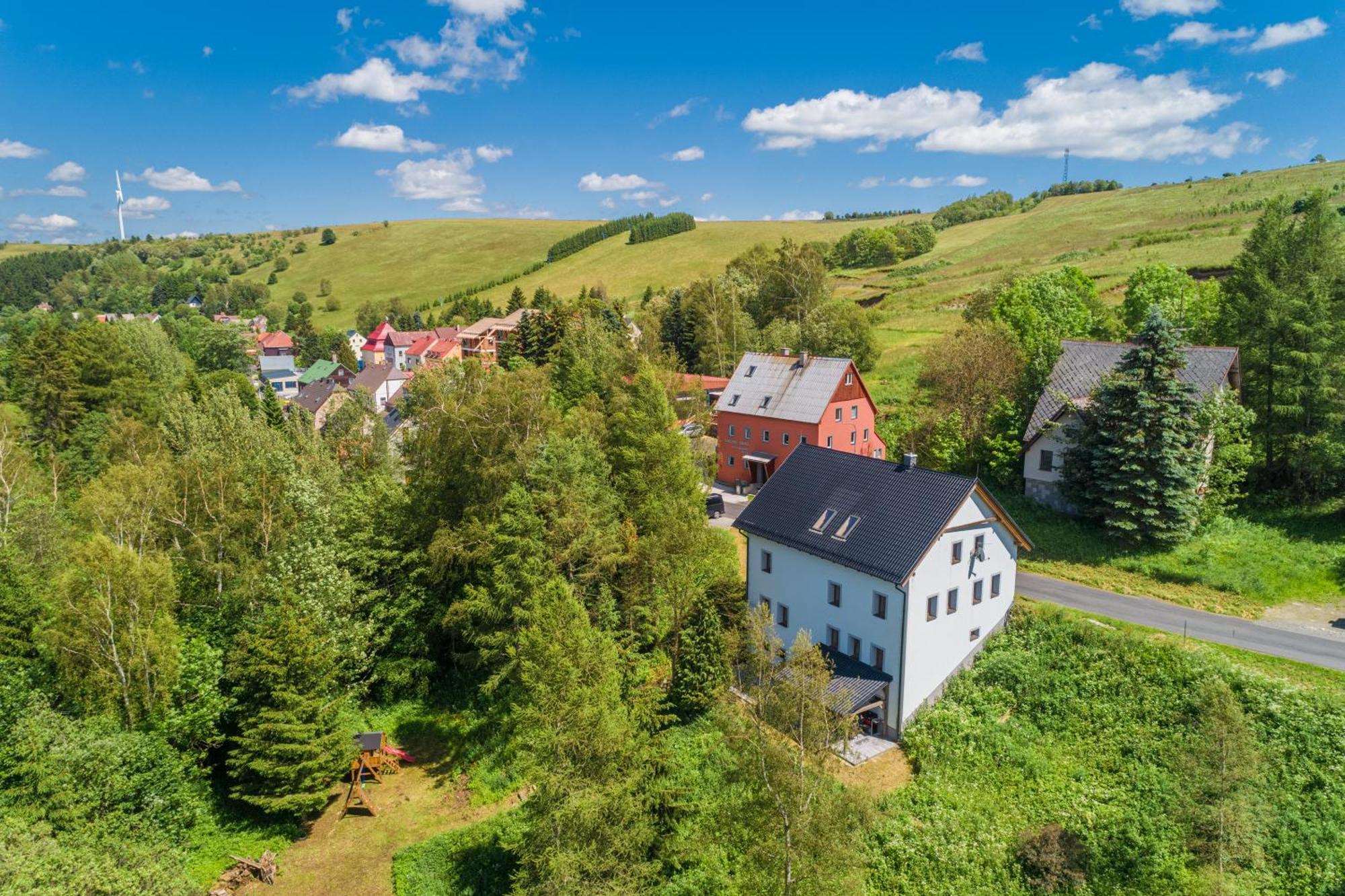 Klinovec 129 Lägenhet Loučná pod Klínovcem Exteriör bild